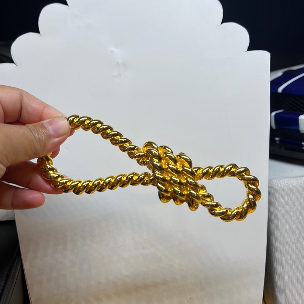 #12 New York Celebrity Gold Belt Accesory